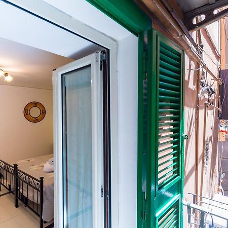 Appartement Qs1 - Indipendent Flat In Center à Naples Extérieur photo