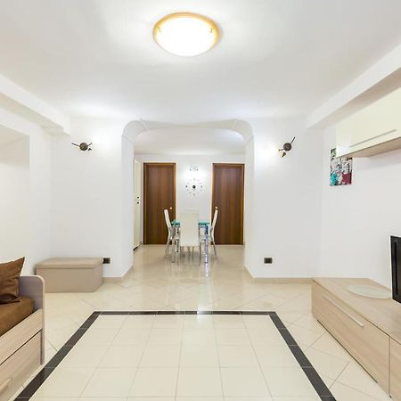 Appartement Qs1 - Indipendent Flat In Center à Naples Extérieur photo