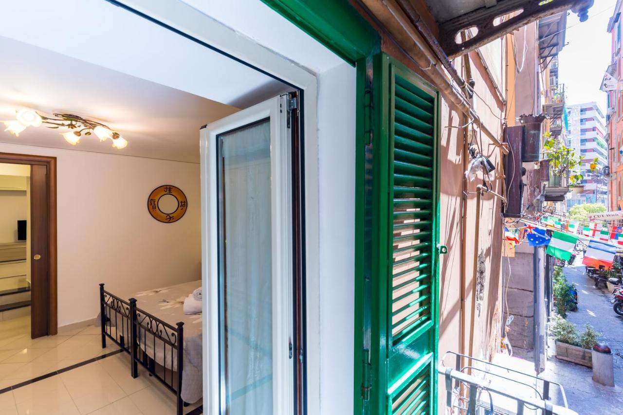 Appartement Qs1 - Indipendent Flat In Center à Naples Extérieur photo